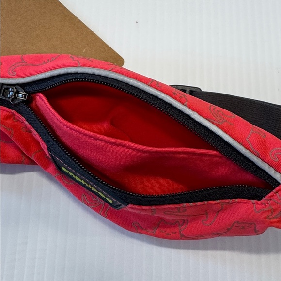 Amphipod Refelctive Cats Stretchy Waist Belt New!! - Picture 4 of 7